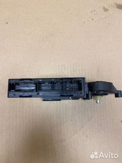 Стеклоподъемник задний правый Audi A8 D3 BVJ 2006