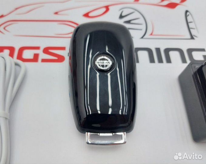 Смарт ключ Ниссан дизайн Мерседес красный