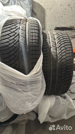 Michelin Alpin 4 255/35 R19