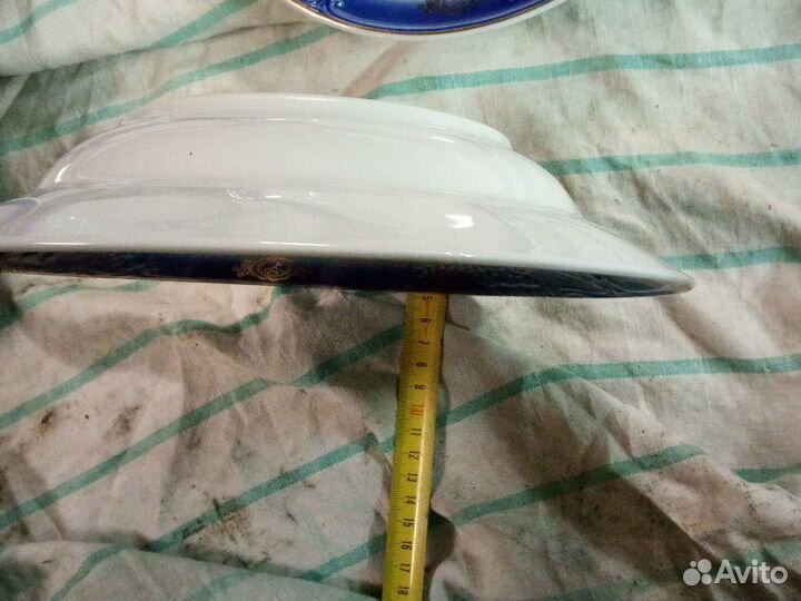 10 глубоких тарелок с узором