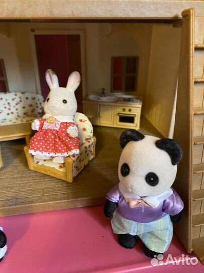 Sylvanian Families домик с куклами