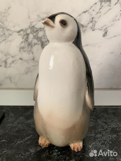 Фарфоровая статуэтка пингвин лфз из СССР