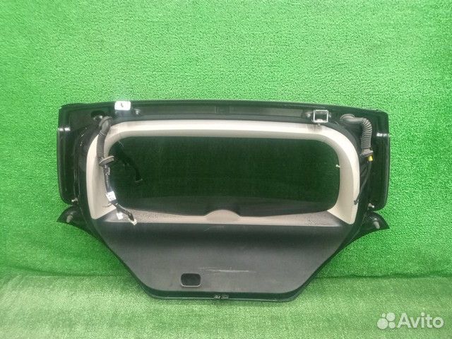Крышка багажника K0100ED0MM Nissan Tiida