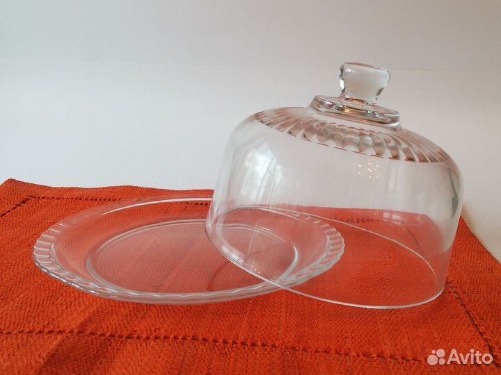 Блюдо с крышкой для пирожных, сыра фирмы Luminarc