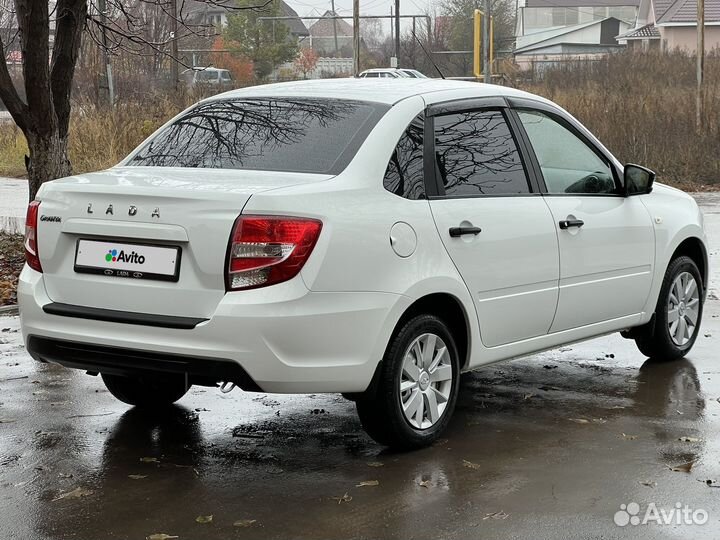 LADA Granta 1.6 МТ, 2020, 28 000 км