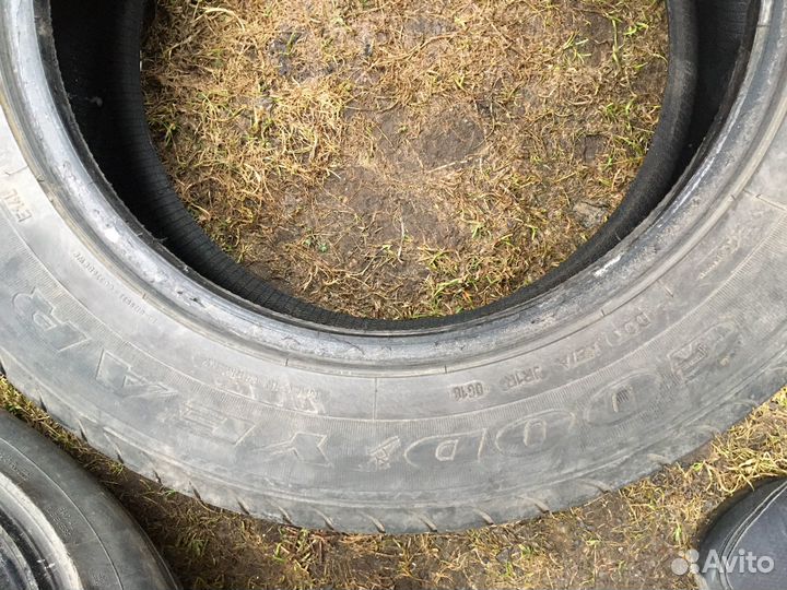 Goodyear EfficientGrip 235/55 R17 99V