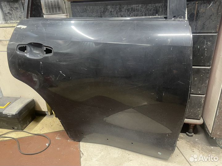 Дверь на машину