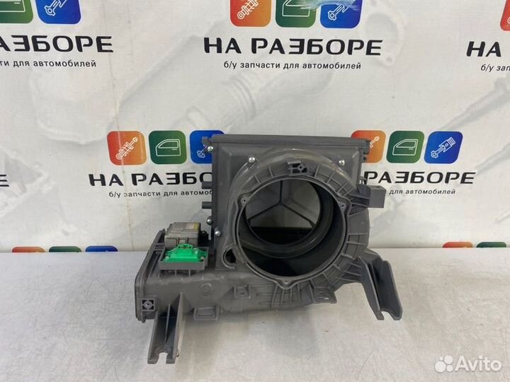 Корпус отопителя (печки) правый Hyundai Santa Fe