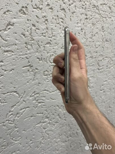 iPhone 11 Pro, 64 ГБ