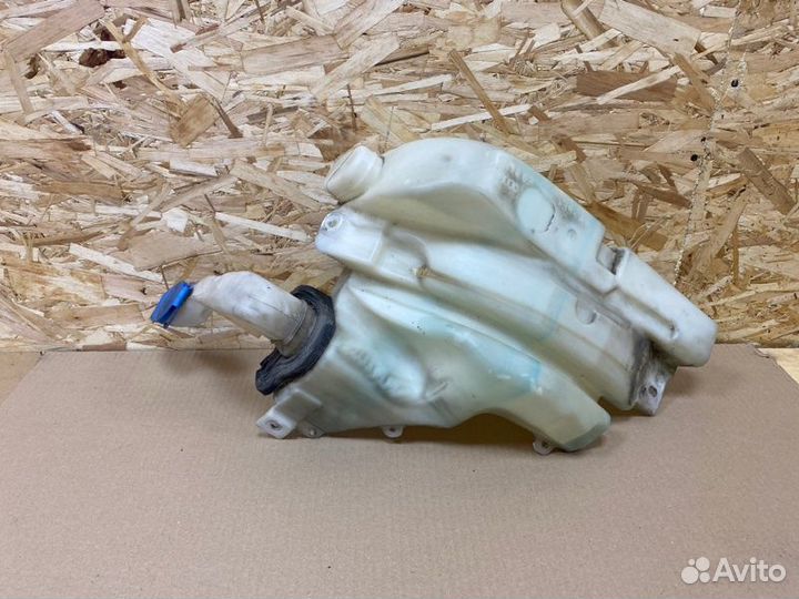 Бачок стеклоомывателя Audi A8 D3 BVJ 2006