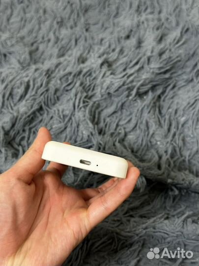 Внешний аккумулятор для iPhone