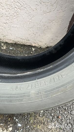 Yokohama BluEarth AE50 215/65 R17