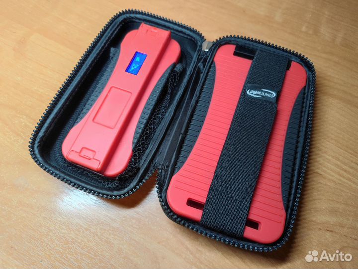 Повербанк + солнечная батарея Power Monkey Extreme