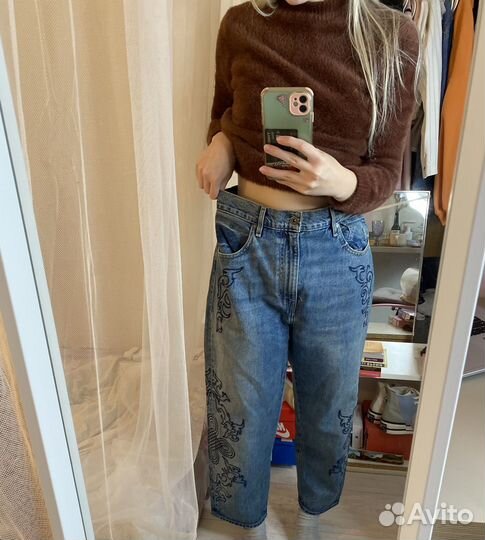 Джинсы levis