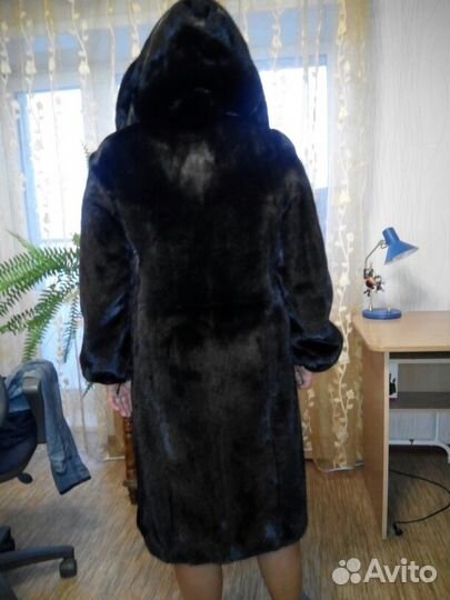 Продам норковую шубу