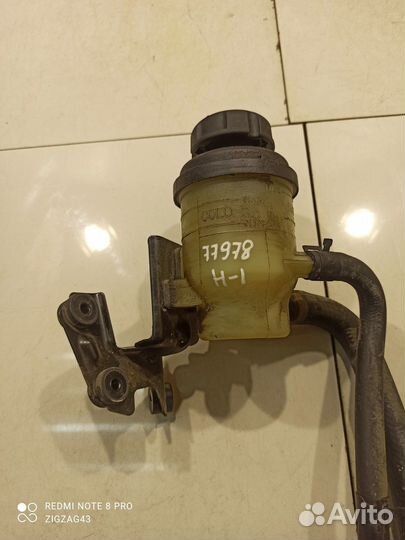 Бачок гидроусилителя (Hyundai H-1 II)