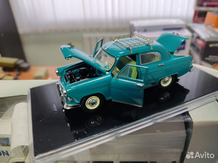 Модель 1/43 Волга газ 21 NEO,IST