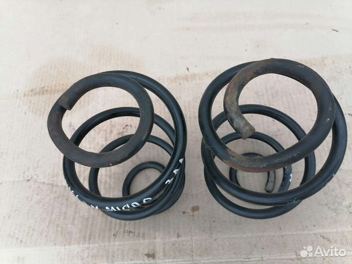 Пружины задние Ниссан Микро k12 оригинал