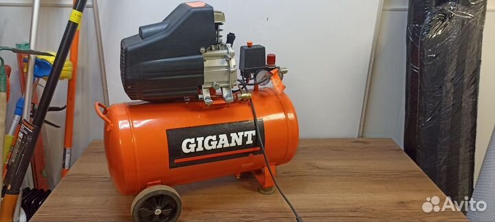 Компрессор поршневой масляный Gigant 50л. LAS 50/1
