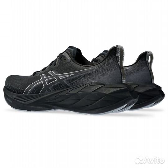 Кроссовки мужские Asics Novablast 4