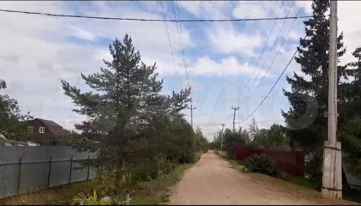 Дом 34,7 м² на участке 5 сот.