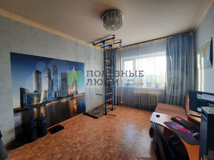 2-к. квартира, 61 м², 4/9 эт.