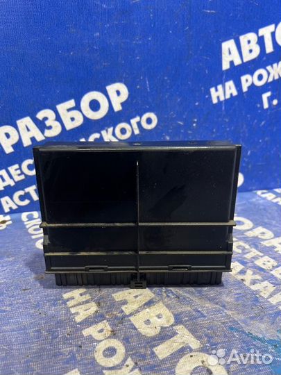 Блок управления центральным замком Ford Fiesta 5