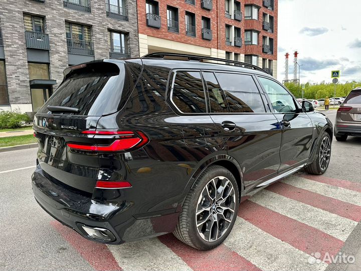 BMW X7 3.0 AT, 2024, 100 км