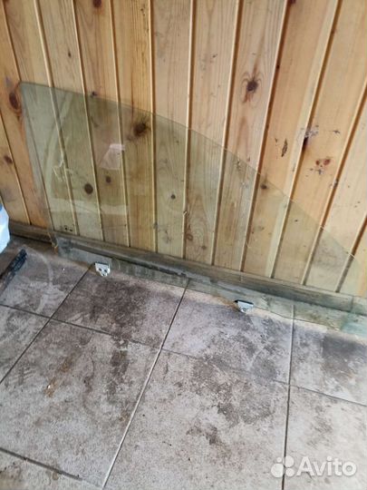 Боковое стекло на Джили мк Кросс