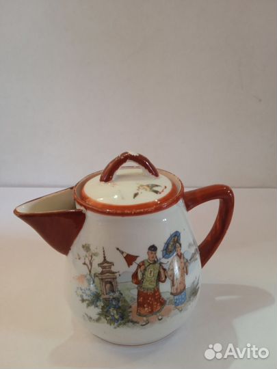 Молочник и тарелка Шинуазри