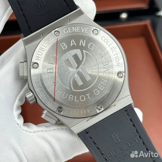 Часы hublot