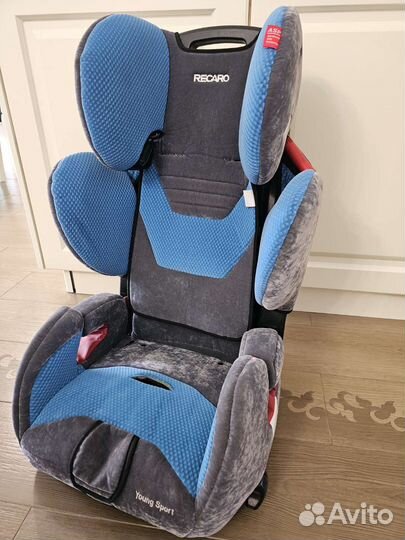 Автокресло Recaro