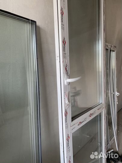 Пластиковые окна и балконная дверь