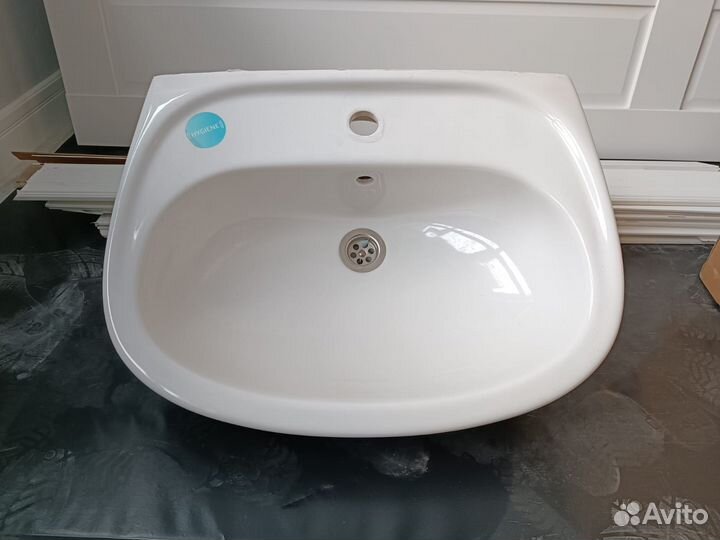 Новая раковина Vitra 60 на 44,5