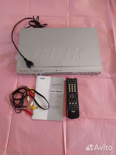 DVD плеер BBK. Рабочий. 2 выхода под микрофоны