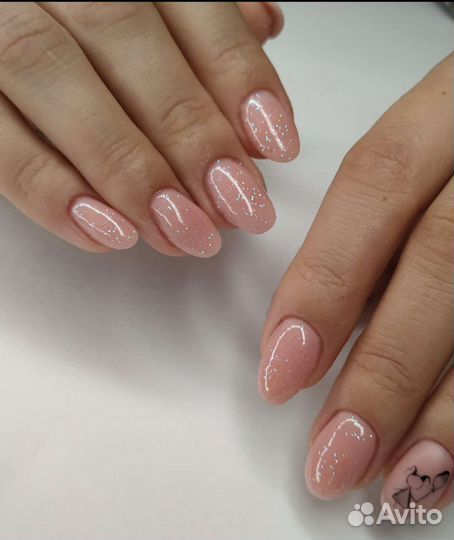 Маникюр с покрытием гель-лаком