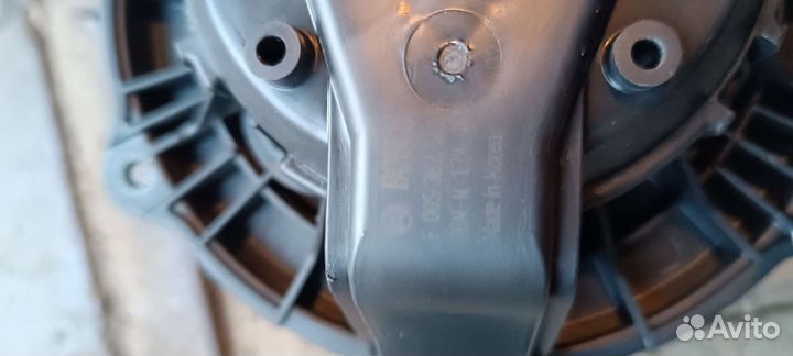 Вентелятор печки kia Sportage 3 kia seed