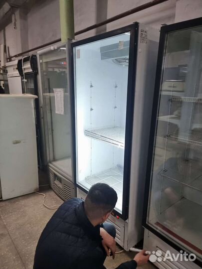 Холодильный шкаф