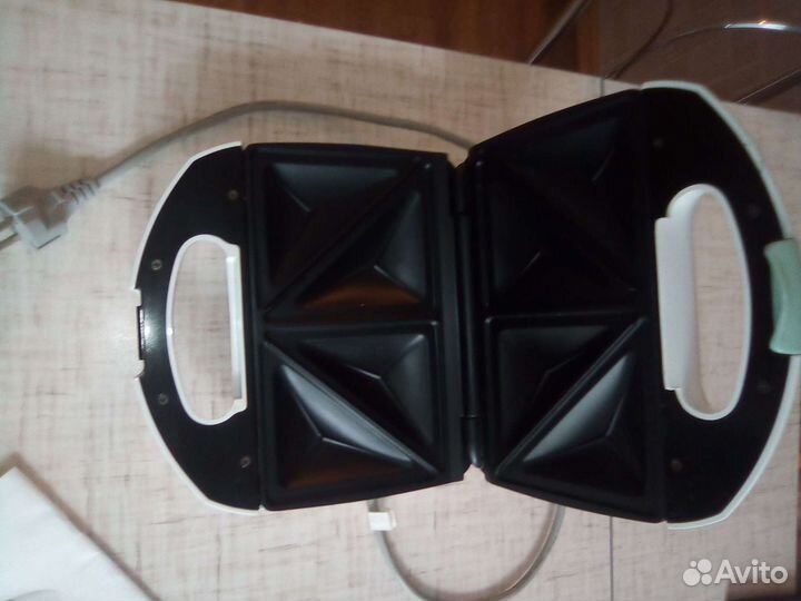 Прибор для приготовления бутербродов