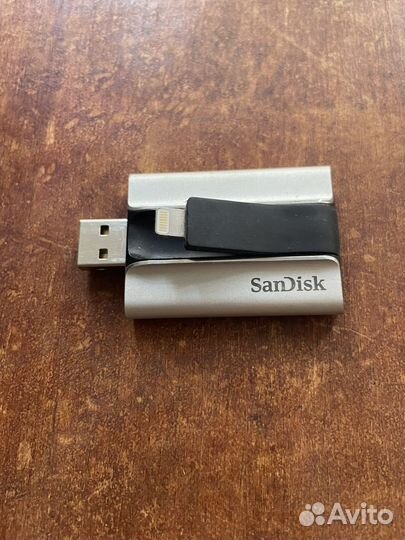 Sandisk IXand Flash drive 32 Gb