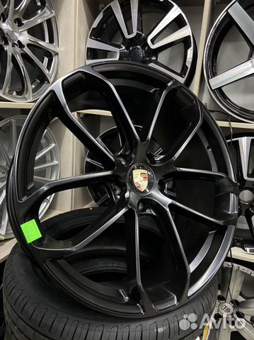 Porsche Cayenne r21 5*130 Разноширокие lumma