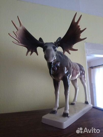 Лось, фарфор