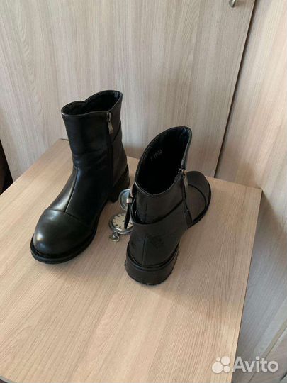 Ботинки женские