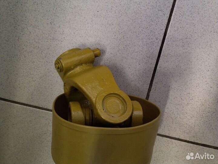 Вал карданный усиленный с кожухом 8*8 шлицов