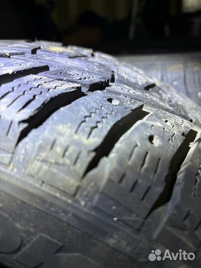 Hankook Winter I'Pike 215/65 R16 102T