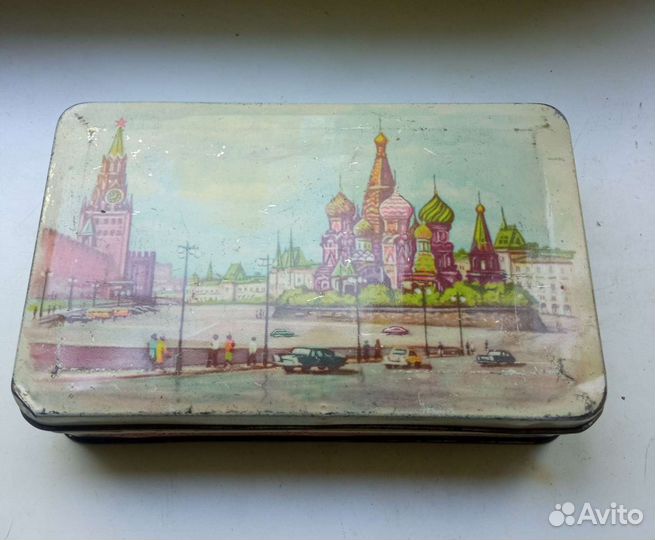 Жестяная коробка от конфет СССР