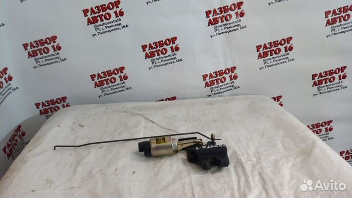 Замок багажника Hyundai Sonata 4 EF