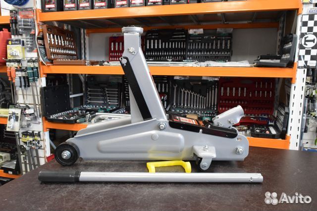 Домкрат гидравлический подкатной 2т 135-380мм