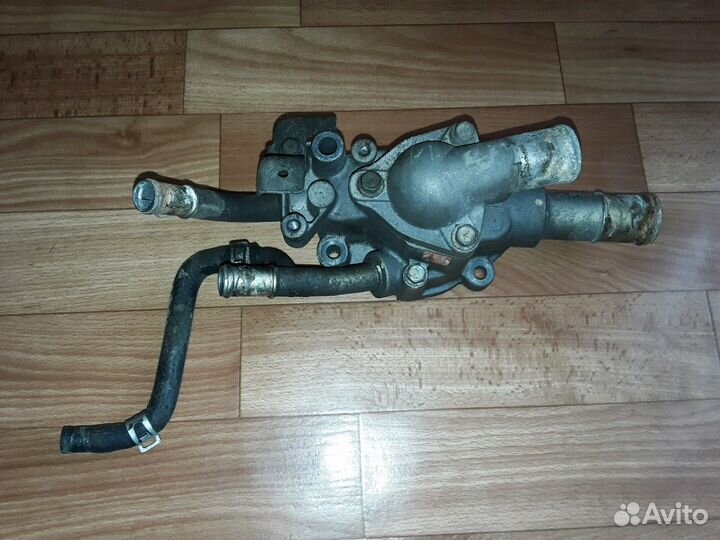 Термостат Ниссан Альмера