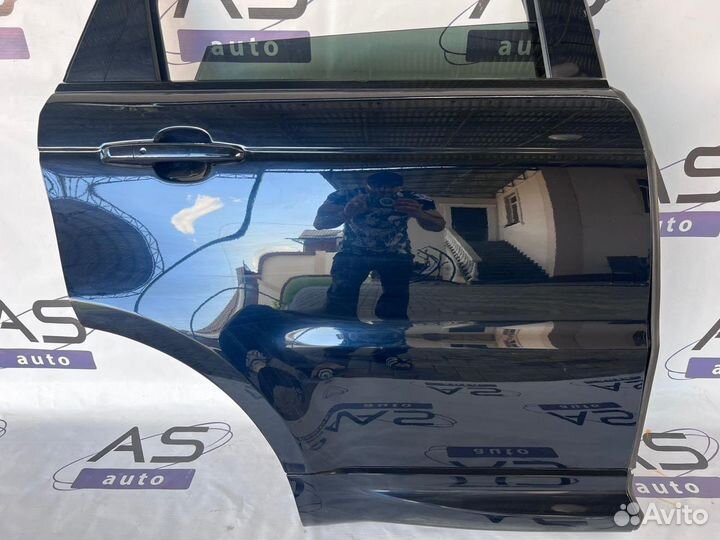 Range Rover Sport 13- Дверь задняя правая Всборе